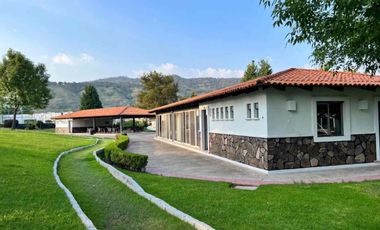 CASA NUEVA DE GRAN AMPLITUD Y 4 HABITACIONES, A UNOS PASOS DEL PARQUE CENTRAL, EN BOSQUES DE SANTA ANITA