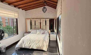 se vende casa en conjunto cerrado cerca al éxito