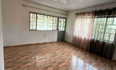 se vende casa en villa Natalia