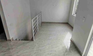 se vende casa de dos pisos independientes