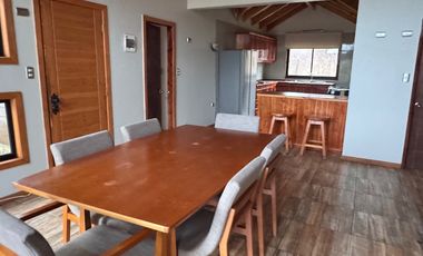 Arriendo casa con tinaja y piscina