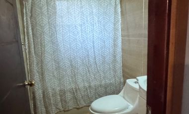 Arriendo casa con tinaja y piscina