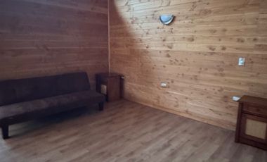 Arriendo casa con tinaja y piscina