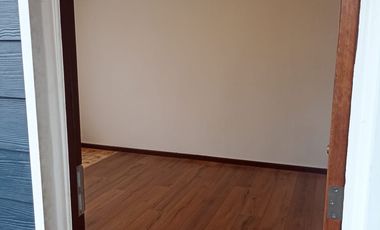 Casa individual, sector Villa La Estancia $ 83.000.000.-