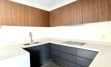 CASA NUEVA EN ZONA BOSQUES DE SANTA ANITA, DENTRO DE COTO FRENTE A ÁREA VERDE