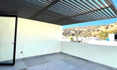 CASA NUEVA EN ZONA BOSQUES DE SANTA ANITA, DENTRO DE COTO FRENTE A ÁREA VERDE