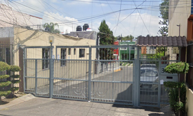 VENTA DE CASA EN JARDINES DEL SAUZ GUADALAJARA