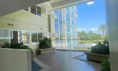 Pag ibig Financing Condo Unit For Sale in Berkeley Suites, South Forbes