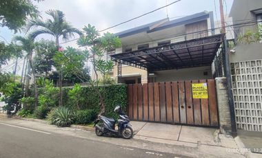 Jual Cepat Rumah Cantik siap huni 375mtr 3 lantai Pondok Bambu Kav AL