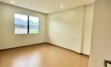 Modern 5 Bedroom Brand New House