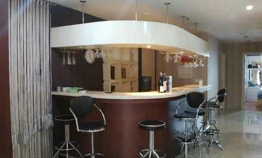 Dijual Apartemen Gading Resort MOI, Lantai < 10, 210 m2, MOI Kelapa Gading