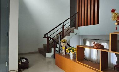 DIJUAL MURAH RUMAH HOMEY KLASIK KAWASAN PERUMAHAN EXCLUSIVE GEGERKALONG BANDUNG UTARA