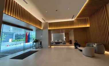 3 Bedroom Penthouse For Rent  The Seasons Residences above Mitsukoshi Mall BGC