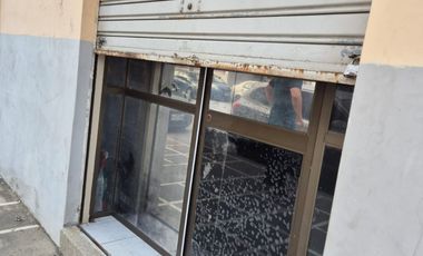 Local Comercial en Alquiler en Cdla Simon Bolívar, 1 Baño, Sector Mall del Sol, Norte de Guayaquil.