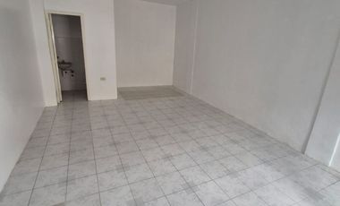 Local Comercial en Alquiler en Cdla Simon Bolívar, 1 Baño, Sector Mall del Sol, Norte de Guayaquil.