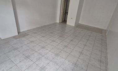 Local Comercial en Alquiler en Cdla Simon Bolívar, 1 Baño, Sector Mall del Sol, Norte de Guayaquil.