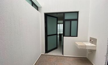 RENTA DE CASA EN CATARA RESIDENCIAL CERCA DE ZONA INDUSTRIAL SLP