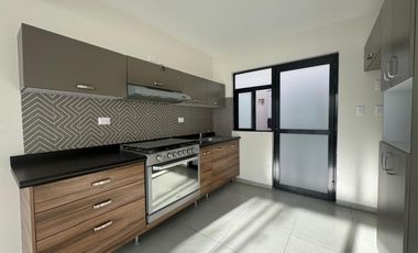 RENTA DE CASA EN CATARA RESIDENCIAL CERCA DE ZONA INDUSTRIAL SLP