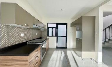 RENTA DE CASA EN CATARA RESIDENCIAL CERCA DE ZONA INDUSTRIAL SLP