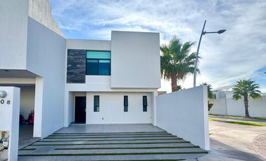 RENTA DE CASA EN CATARA RESIDENCIAL CERCA DE ZONA INDUSTRIAL SLP