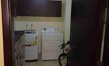 Vendo hermosa casa en Vila club, amplia con piscina 5 dormitorios 6 baños