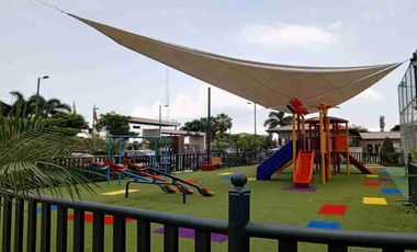Vendo hermosa casa en Vila club, amplia con piscina 5 dormitorios 6 baños