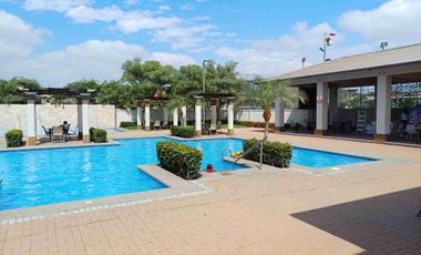 Vendo hermosa casa en Vila club, amplia con piscina 5 dormitorios 6 baños