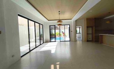 4 Bedrooms Modern House and lot with pool in Banilad Cebu Ph