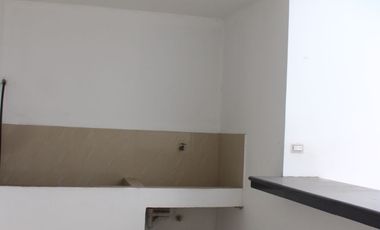 ¡Suite moderna en Machala! Agua y aire incluidos  Solo $160. Vive cómodo, seguro y bien ubicado. ¡Última disponible!