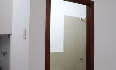 ¡Suite moderna en Machala! Agua y aire incluidos  Solo $160. Vive cómodo, seguro y bien ubicado. ¡Última disponible!