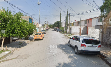VENDO CASA EN PEDREGAL DEL VALLE