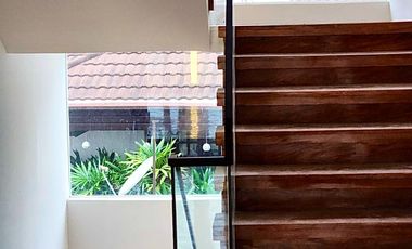 House and Lot in Ayala Alabang Village, Muntinlupa For Sale