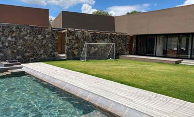 VENTA O P O R T U N I D AD – Casa de lujo en Club de Golf Amanali 📍 Tepeji del Río, Hidalgo