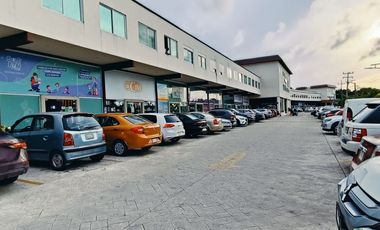 SE RENTA LOCAL EN PLAZA NICHUPTE 172 M² EN 2 PLANTAS