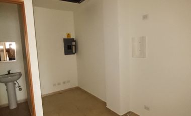 SE RENTA LOCAL EN PLAZA NICHUPTE 172 M² EN 2 PLANTAS