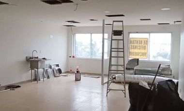 SE RENTA OFICINAS EN PLAZA NICHUPTE 70 M² P.A.