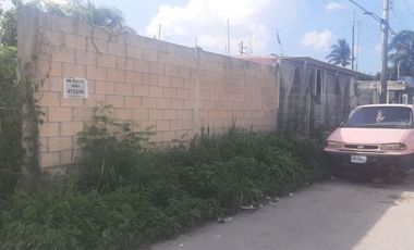 SE RENTA TERRENO EN ESQUINA DE 160m (8X20)