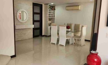 Bonita Casa en Condominio Club