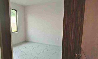 Venta de Casas de tres recámaras en Fraccionamiento con acceso controlado 24/7  en Altozano a cinco minutos de plaza paseo Altozano en Morelia Michoacán.