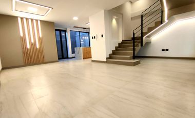 Casa en venta Amable María Loja Ecuador