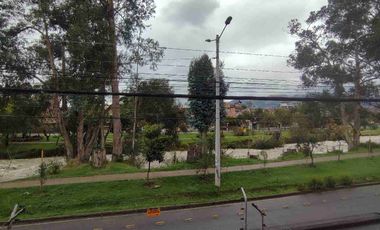 VENDO SUITE EN CUENCA - PUERTAS DEL SOL- FRENTE AL RIO
