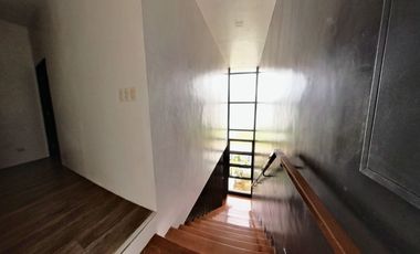 5 Bedroom New House Near Downtown For Sale