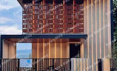 Stylish Brand New 5 Bedroom 3-Storey Modern Home For Sale