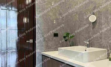 Stylish Brand New 5 Bedroom 3-Storey Modern Home For Sale