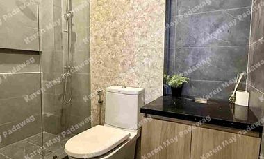 Stylish Brand New 5 Bedroom 3-Storey Modern Home For Sale