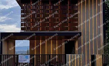 Stylish Brand New 5 Bedroom 3-Storey Modern Home For Sale