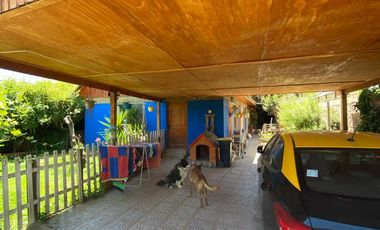 CASA EN TERRENO 440 M² - 2 PISOS, 5D3B - LAS BANDURRIAS - PIRQUE (Cód.124)