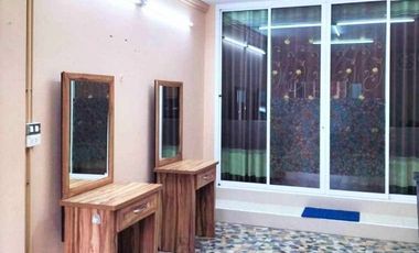 House for Rent/Sale – Great location near the city, fully furnished, located in a housing project, flood-free area, in San Sai Luang zone.