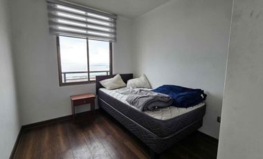 Arriendo Departamento Amoblado Ubicado en Nicolás Tirado, Edificio Parque Mar.