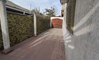 Hermosa casa en terreno 546 M² -PROPIEDAD MIXTA - Flora Torres (cód 156)